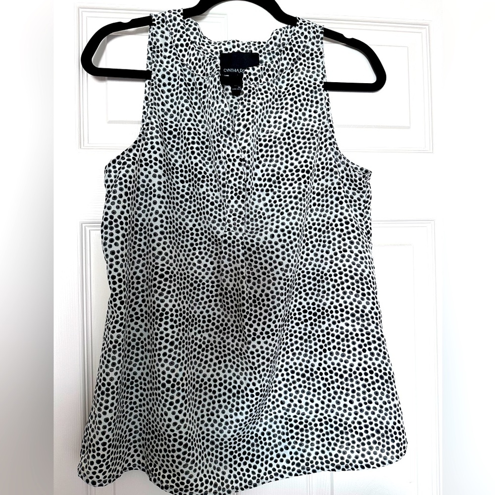 Cynthia Rowley Silky Sleeveless blouse sz M